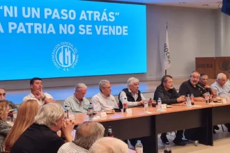 La CGT se mostró enojada por la ausencia de sindicalistas en las nóminas bonaerenses de Fuerza Patria
