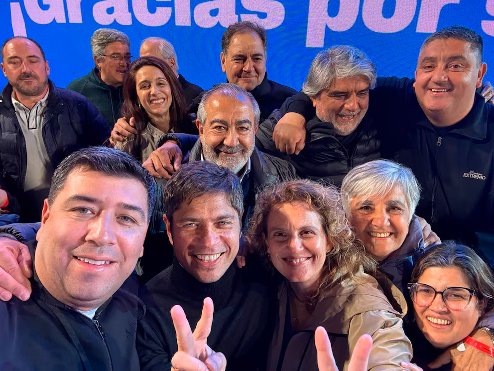 Axel Kicillof, con los dirigentes de la CGT Héctor Daer, Cristian Jerónimo y Maia Volcovinsky, entre otros