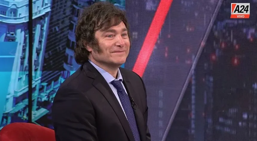 Javier Milei reconoció que hay una fuerte caída de la economía, culpó al kirchnerismo, y además reivindicó al "Triángulo de Hierro"