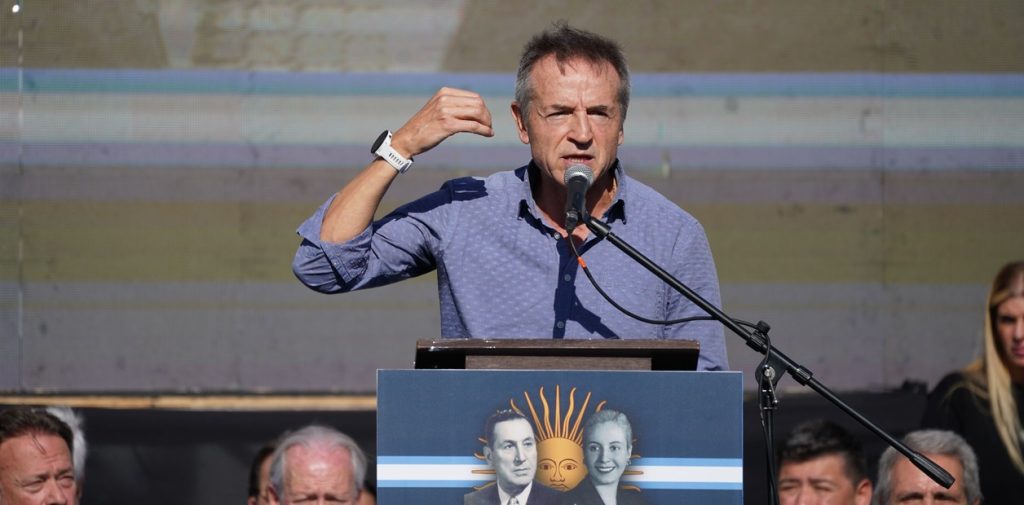 Jorge Sola, uno de los co-secretario general de la CGT lanzó una dura advertencia al Gobierno; ''si nos ven como adversarios políticos nos van a encontrar''