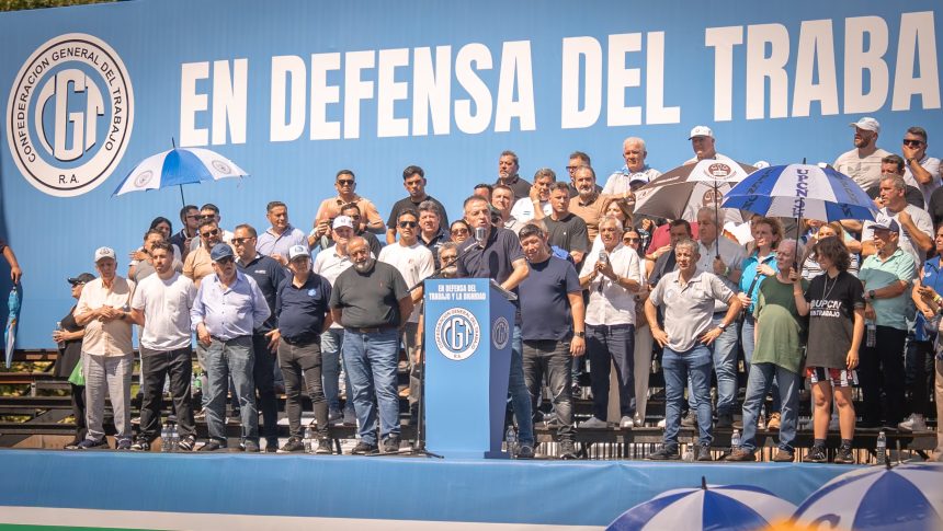 La CGT marchó a Plaza de Mayo en contra de la reforma laboral y apuntó contra el Gobierno de Javier Milei