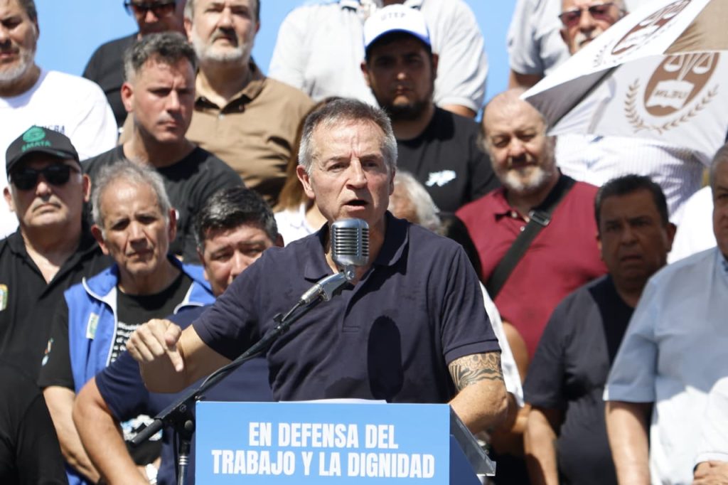 La advertencia de uno de los triunviros de la CGT, Jorge Sola al Gobierno de Javier Milei por la reforma laboral: "si no nos escuchan iremos al paro"