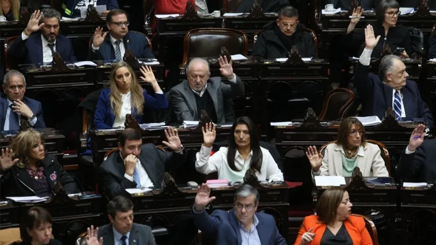 Más fugas en el peronismo: Tres Diputados que responden al Gobernador Raúl Jalil armarán un bloque propio y UXP pierde la primera minoría