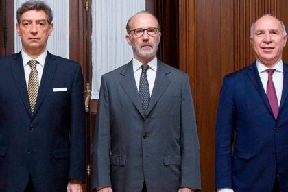 El Gobierno de Javier Milei presentó un per saltum en la Corte Suprema para que deje sin efecto la suspensión de la reforma laboral