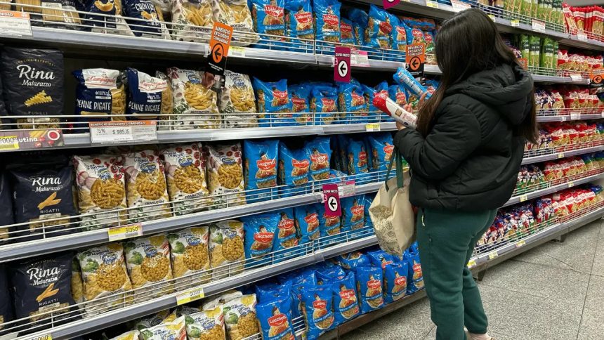 La inflación de julio fue de 2,1% y la interanual ascendió a un 33,8%