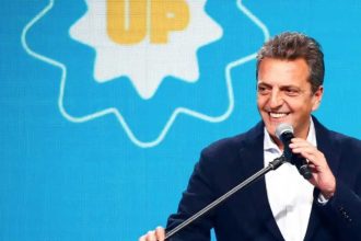 Sergio Massa aprovecha la pelea de Axel Kicillof y Cristina Kirchner para ser el candidato del peronismo unido