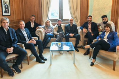 Queda poco para margen para la reforma política y el oficialismo aún no tiene garantizados los votos